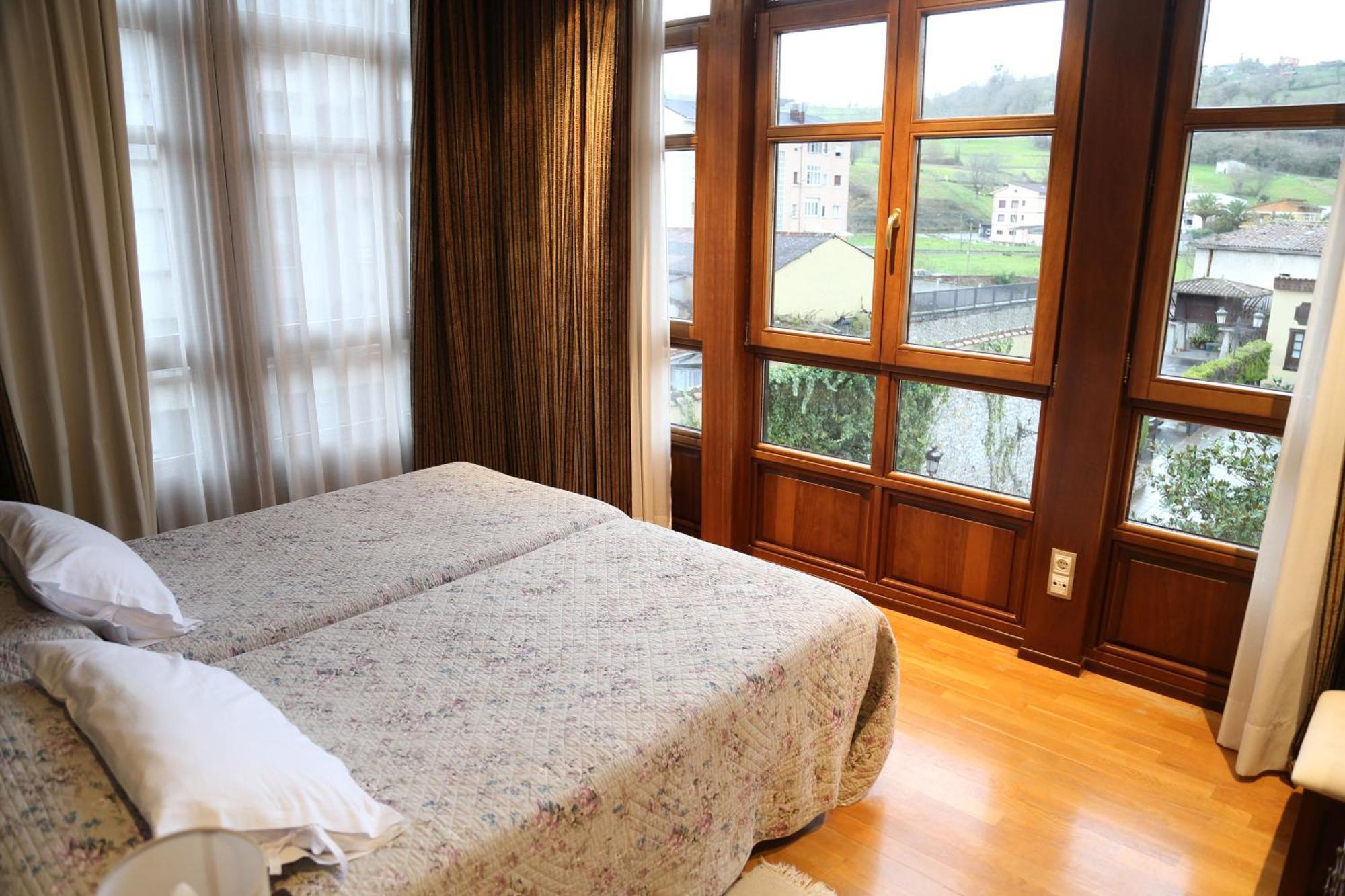 Apartamentos La Pontiga *** Infiesto Zewnętrze zdjęcie