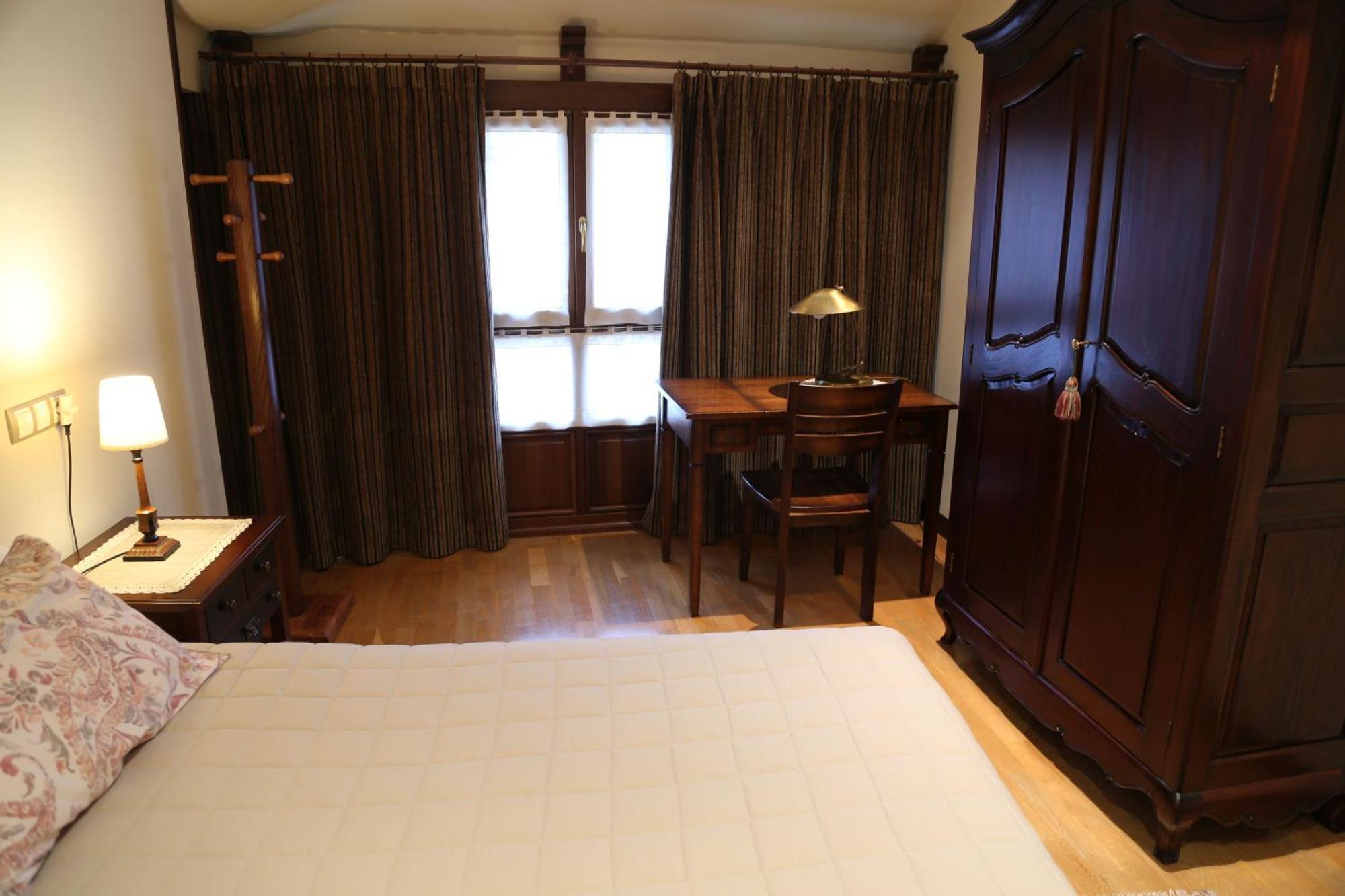 Apartamentos La Pontiga *** Infiesto Zewnętrze zdjęcie